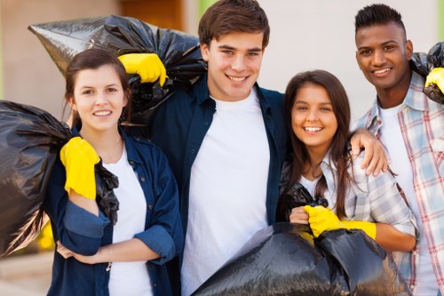 Professional furniture removal services available in Palmersgreen