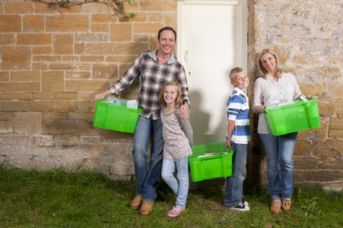 Professional waste clearance team in Palmersgreen